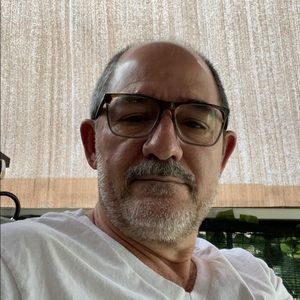 Meet your Posher, Roberto